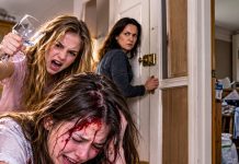 My Sister Smashed A Glass Over My Head, And When I Tried To Leave, My Mom Locked The Door. I Was Bleeding And Begging When She Looked At Her And Said, ‘Don’t Let Her Out.’ … She Chose Her.
